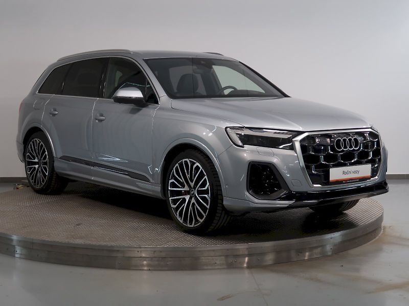 Audi Q7 (2025) S-LINE 60 TFSI e QUATTRO - fotka 6 z 35