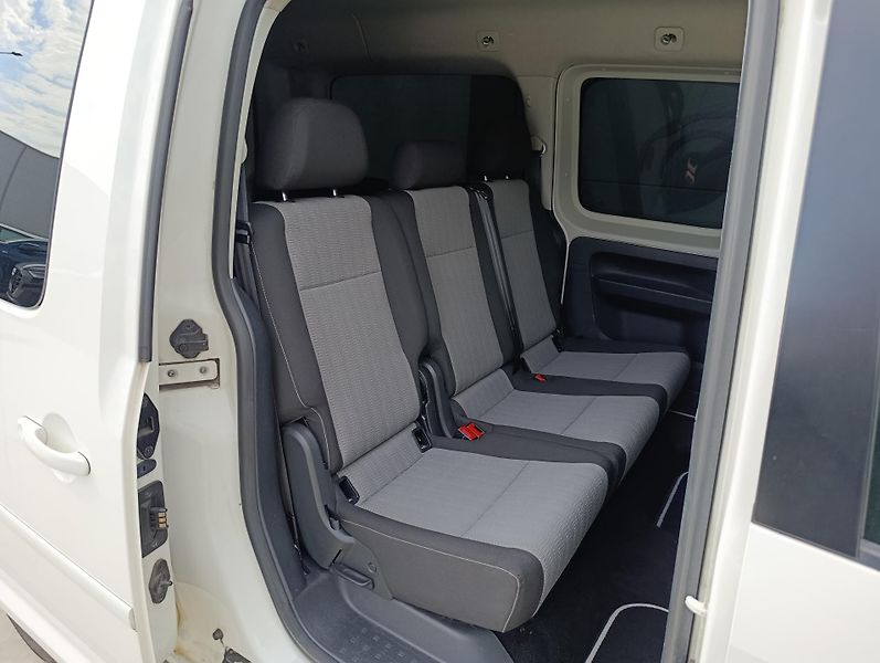 Volkswagen Caddy MAXI 2.0TDI 110kW DSG  - fotka 17 z 29