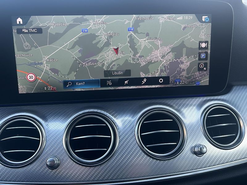 Mercedes-Benz Třídy E (2023) 200d AVANTGARDE ČR 1.maj TAŽNÉ - fotka 38 z 42