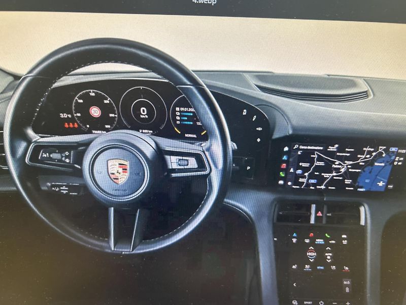 Porsche Taycan 4 CROSS TURISMO 91% - fotka 4 z 8
