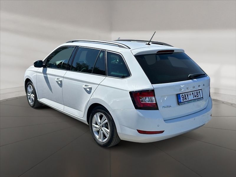 Škoda Fabia 1,0 TSI 70 Ambition - fotka 4 z 11