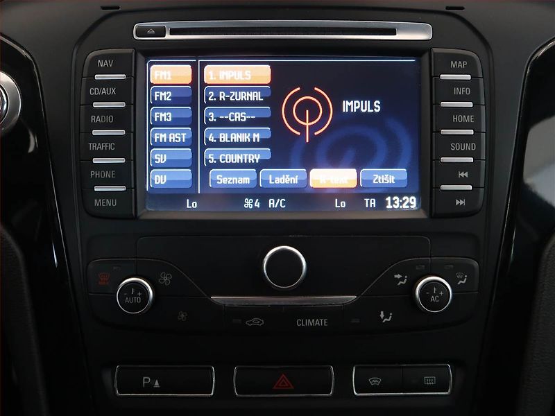 Ford Mondeo (2014) 2.2 TDCi, nová STK - fotka 11 z 15