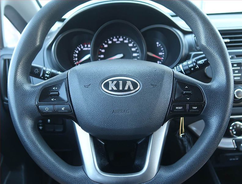 Kia Rio (2012) 1.25 CVVT, Serv.kniha - fotka 14 z 15