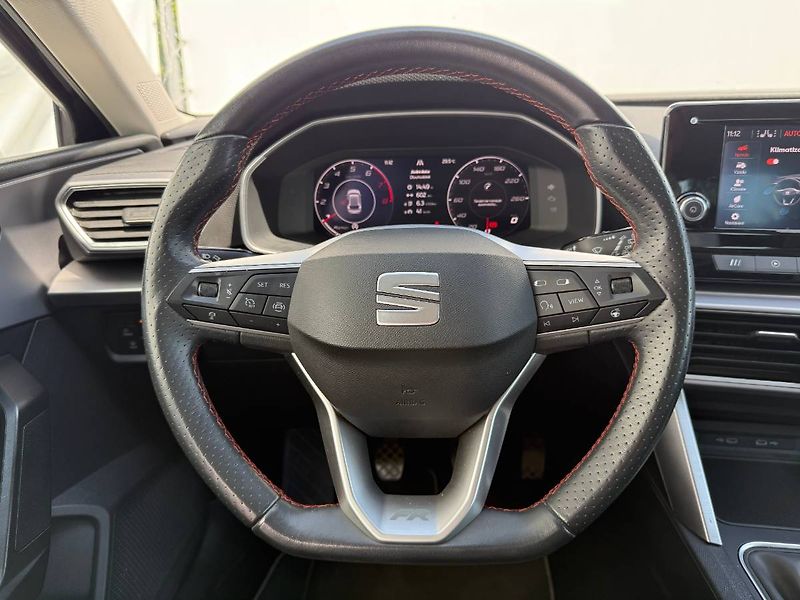 Seat Leon (2022) 1.5 TSI 96 kW FR - fotka 10 z 22