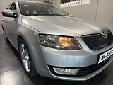 Škoda Octavia 1,6   TDI KEY-LESS TAŽNÉ ČR - náhled 29