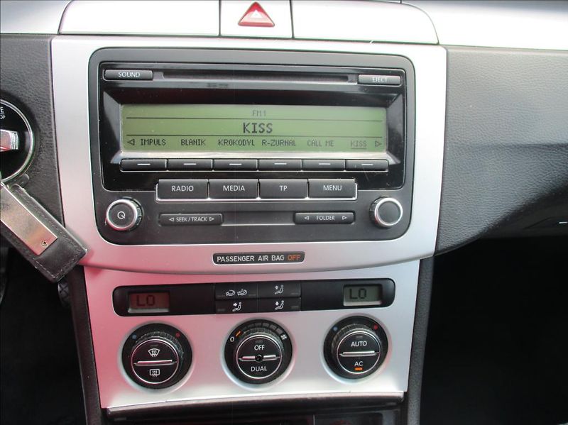 Volkswagen Passat 1,4 TSI,90kW,digiklima, Cebia, - fotka 16 z 30