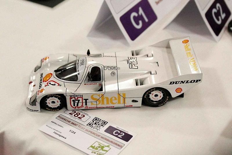 Vítězný model kategorie závodních vozů seniorů, Bugatti Type 35B Přemysla Bartoše. Se skutečným vozem si Eliška Junková dojela pro 5. místo při závodě Targa Florio 1928.
