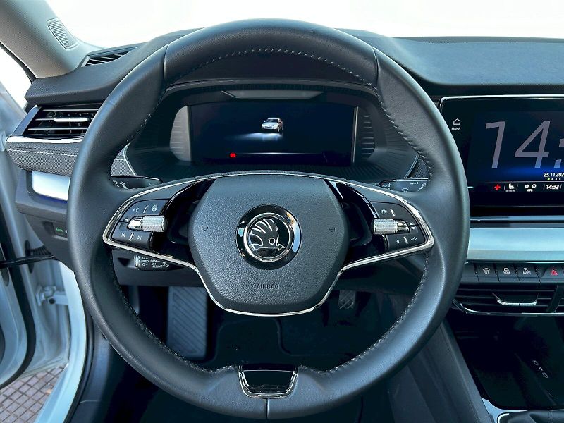 Škoda Octavia (2023) 1.5 TSI 110kW MP6 Style - fotka 7 z 35