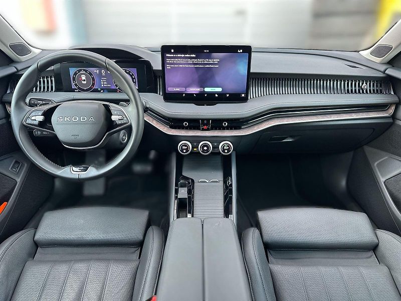 Škoda Superb (2025) 2.0 TSI 4x4 DSG L&K - fotka 5 z 40