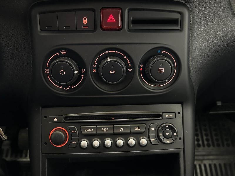 Citroën C3 Picasso 1.4 VTi Exclusive - fotka 8 z 21