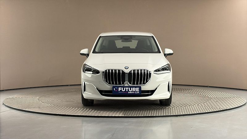 BMW Řada 2 218i AUT Luxury Line - fotka 3 z 27