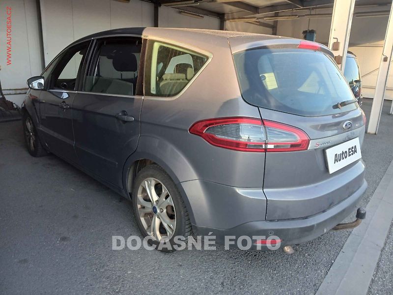 Ford S-MAX (2014) 2.0 TDCi, servis.kniha - fotka 2 z 3