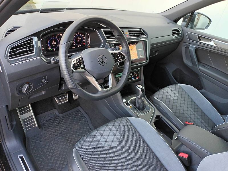 Volkswagen Tiguan (2023) R-Line 1,4 TSI / 180 kW eHybri - fotka 22 z 30