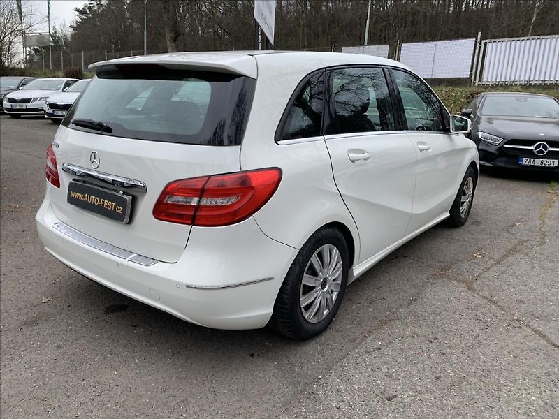 Mercedes-Benz Třídy B 1,6 B180 ČR - fotka 5 z 17