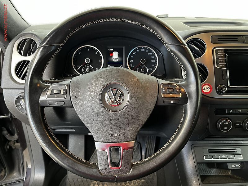 Volkswagen Tiguan (2016) 2.0 TDi, Lounge, bixen, navi - fotka 17 z 21