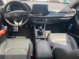 Hyundai i30 1.4 - PREMIUM - NÍZKÉ KM - náhled 9