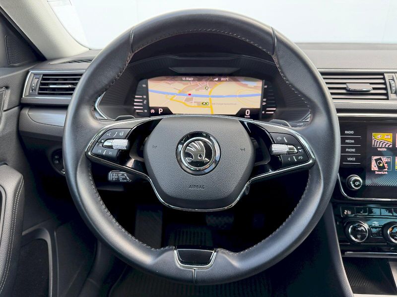 Škoda Superb (2022) 2.0 TSI 140kW Style Extra - fotka 8 z 35
