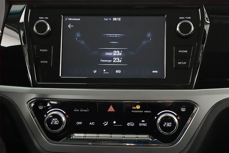 SsangYong Korando (2022) 1.5 T-GDI, 4X4, ČR,1.maj - fotka 13 z 16