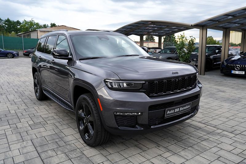 Jeep Grand Cherokee 3.6i V6 Long Limited/4x4/300PS - fotka 8 z 48