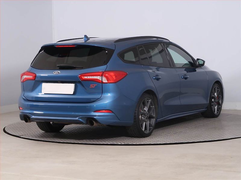 Ford Focus (2020) 2.3 EcoBoost ST - fotka 5 z 26
