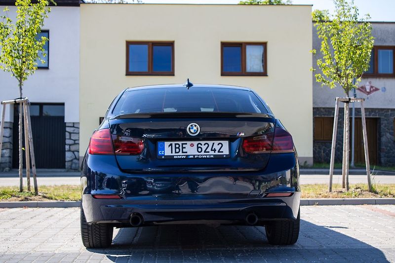 BMW Řada 3 - fotka 6 z 20