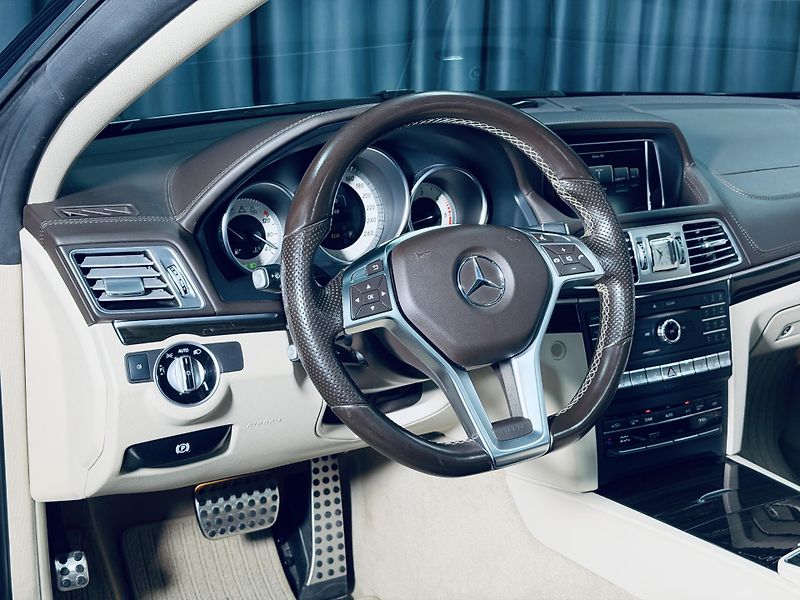 Mercedes-Benz Třídy E (2017) 350*AMG*CABRIO*360*HARMAN*TOP - fotka 16 z 40