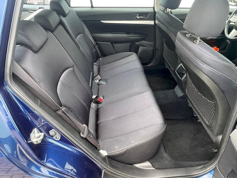 Subaru Legacy (2013) 2.5i / 123 kW 4x4 - fotka 11 z 30