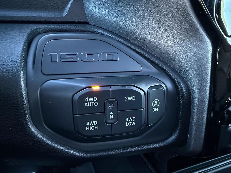 Dodge RAM (2023) +LARAMIE G/T+TRX PAKET+DPH+ - fotka 17 z 24