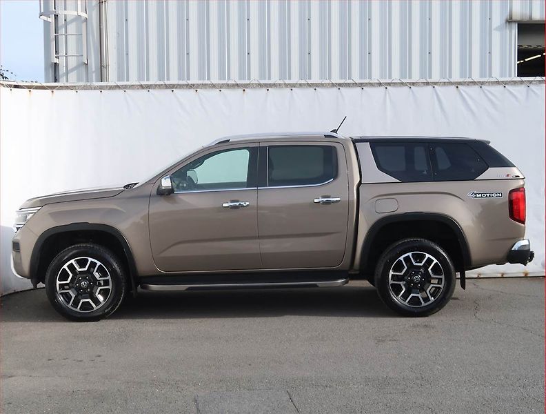 Volkswagen Amarok (2025) V6 3.0 TDI, V6,177KW,7536KM - fotka 3 z 22