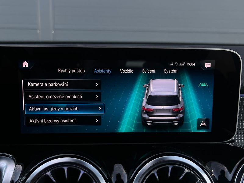 Mercedes-Benz GLB (2020) 200d-Progressive-P.KAMERA - fotka 36 z 45