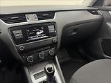 Škoda Octavia 1,6 TDi DPH KLIMA SENZORY ČR - náhled 10