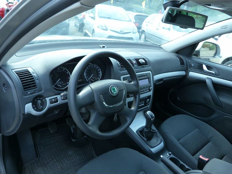 Škoda Octavia 1.4 TSI Family - fotka 10 z 27