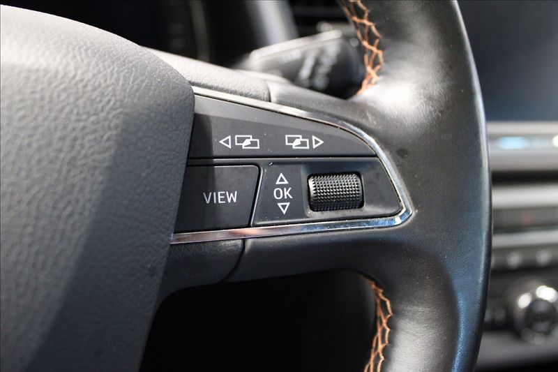 Seat Leon 2,0 TDI X-PERIENCE 4x4 TOP! - fotka 19 z 37