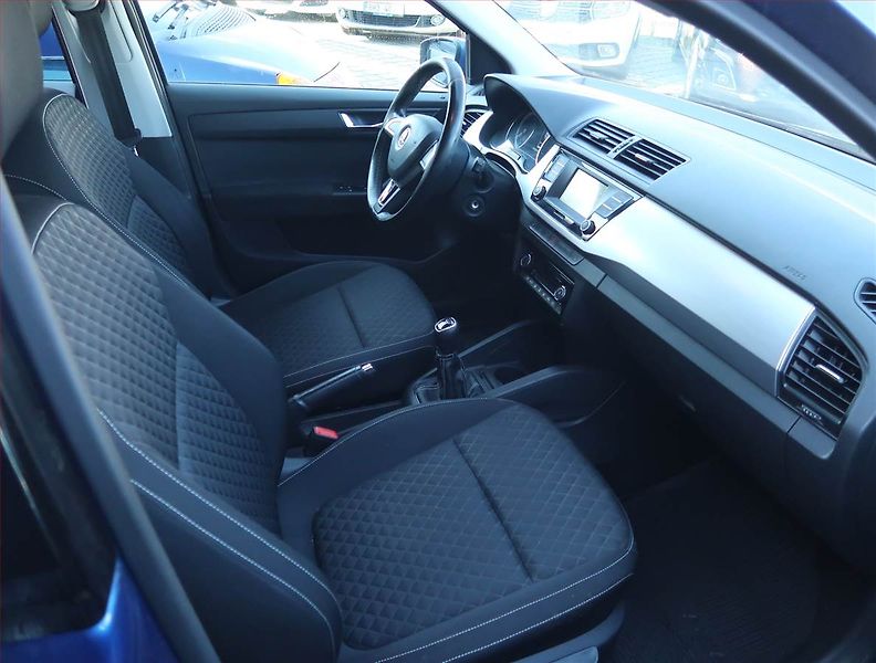 Škoda Fabia (2015) Style 1.4 TDI, Tempomat - fotka 9 z 17