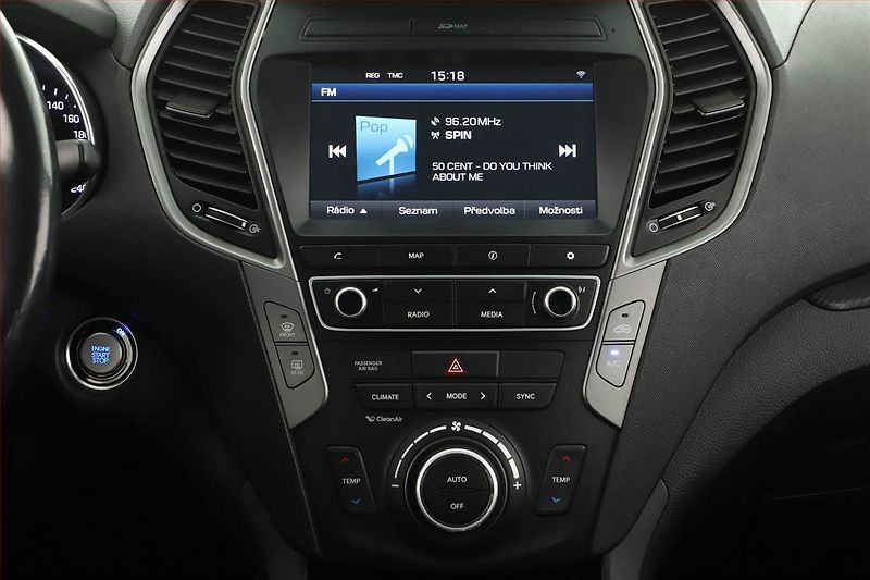 Hyundai Santa Fe (2016) 2.2 CRDi Blue, 4X4, Automat - fotka 9 z 20