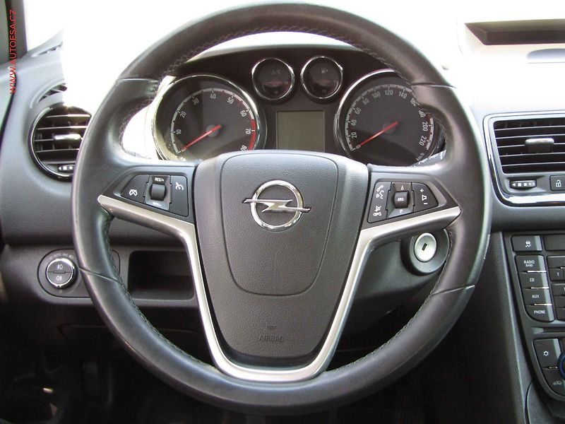 Opel Meriva (2010) 1.4T, AC, temp - fotka 13 z 17