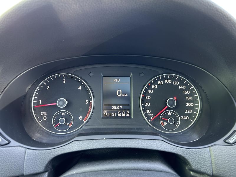 Seat Alhambra (2012) 2.0 TDi 125KW DSG - fotka 19 z 29