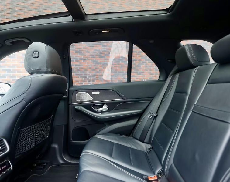 Mercedes-Benz GLE (2023) 580 mHEV 4MATIC - fotka 28 z 40