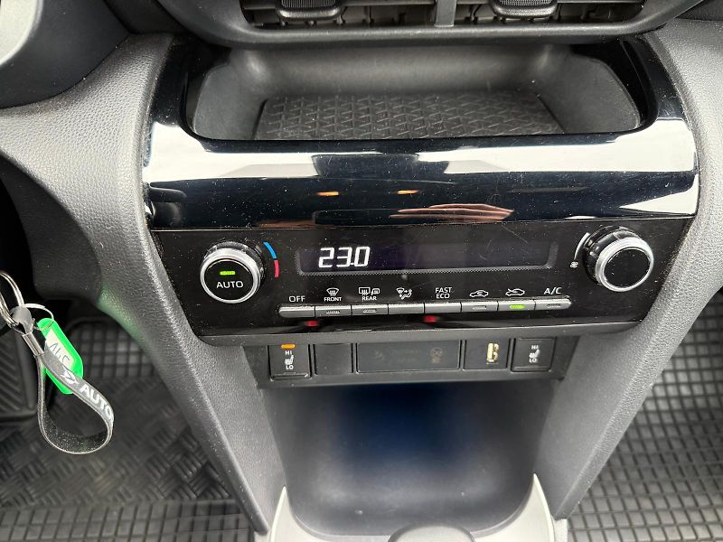 Toyota Yaris Cross 1.5 HSD e-CVT Style Tech FWD - fotka 21 z 26