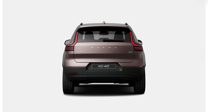 Volvo XC40 (2026) B4 PLUS AUT - fotka 4 z 13
