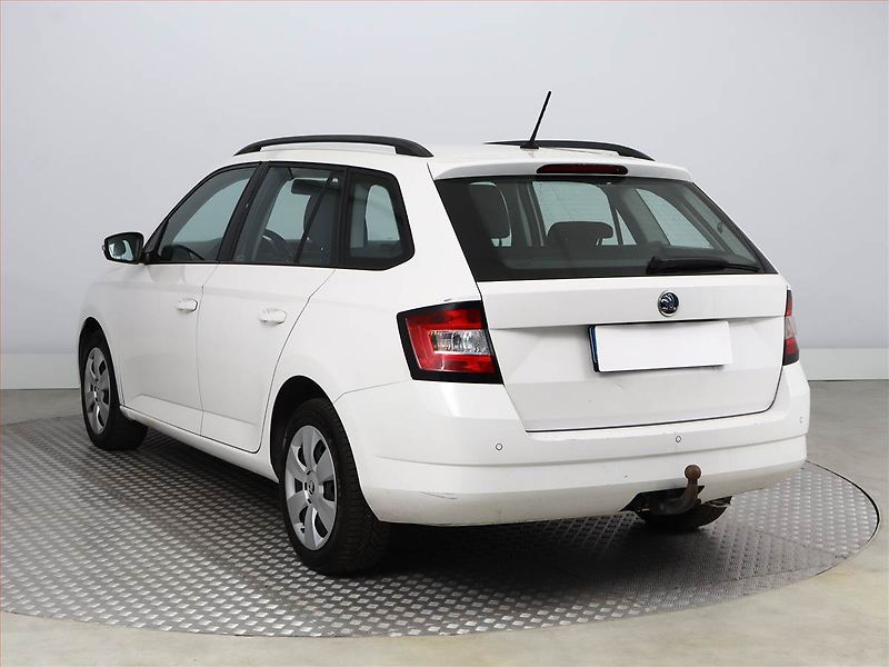Škoda Fabia (2017) Ambition 1.4 TDI, Serv.kniha - fotka 4 z 10
