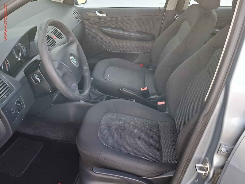 Škoda Fabia (2004) 1.4 16V, Tempomat - fotka 9 z 14