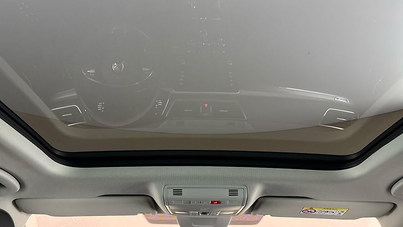 Škoda Superb 2.0 TSI DSG 4x4 Scout Combi - fotka 34 z 36