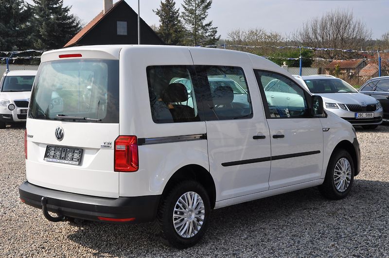 Volkswagen Caddy 1.2TSi 62kW 5.míst - fotka 3 z 16