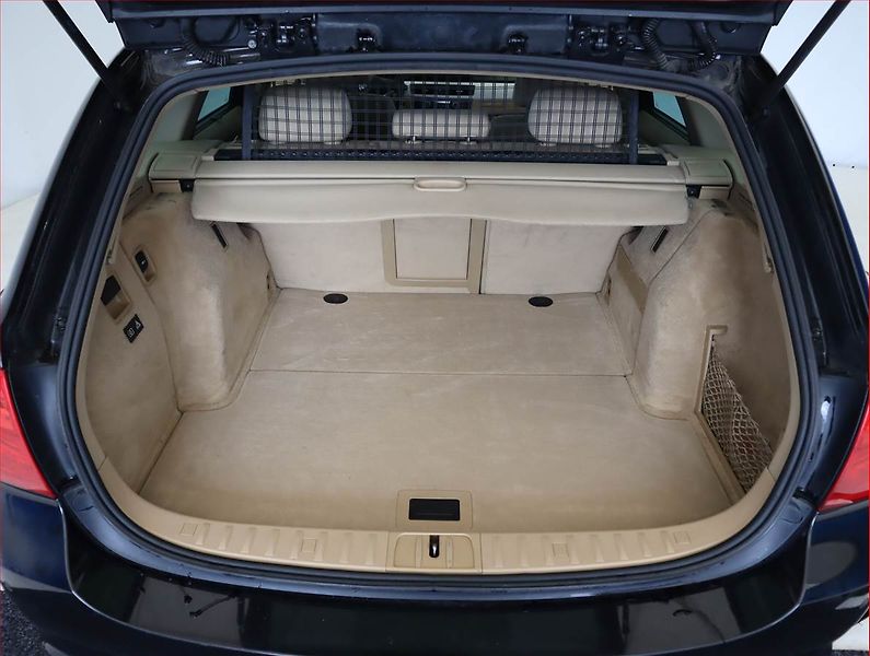 BMW Řada 3 (2010) 320 d xDrive, 4X4, Navi - fotka 14 z 19