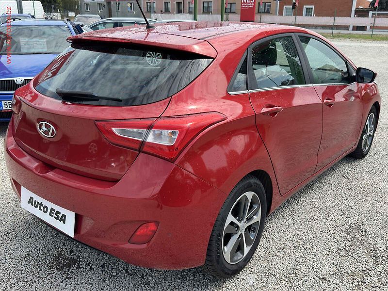 Hyundai i30 (2016) 1.6CRDI, STK7/28 - fotka 4 z 18