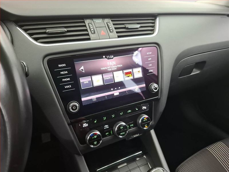 Škoda Octavia (2018) 1.6 TDI, Tempomat - fotka 12 z 18
