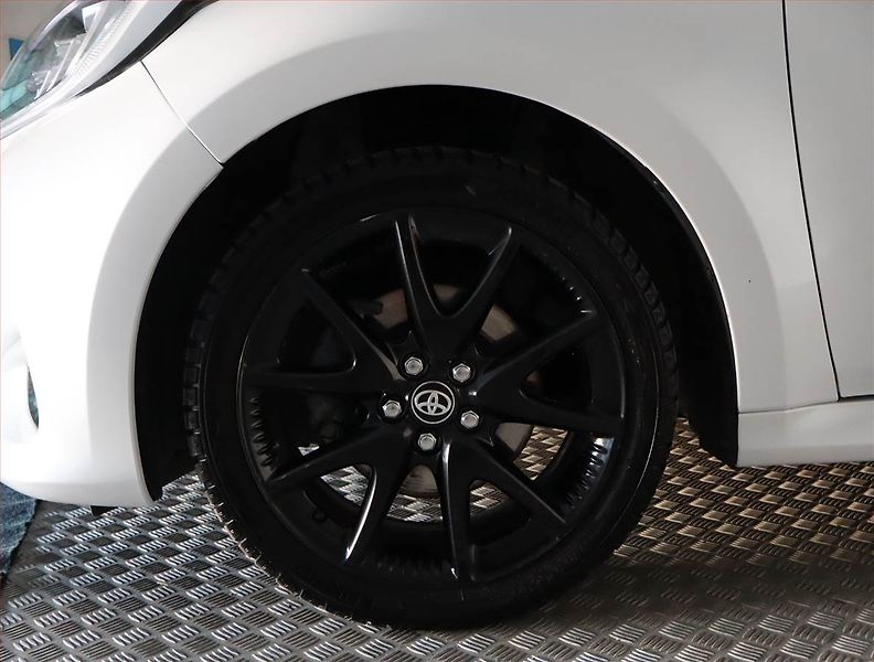 Toyota Yaris (2022) Selection Style 1.5 VVT-i - fotka 15 z 25