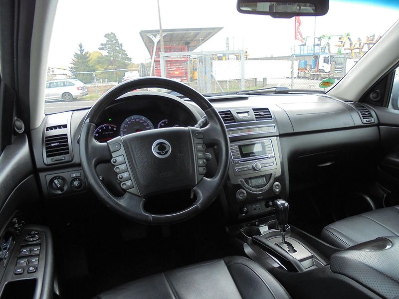 SsangYong Rexton (2015) 2.0 D- AUTOMAT- KŮŽE- 4x4 - fotka 8 z 11