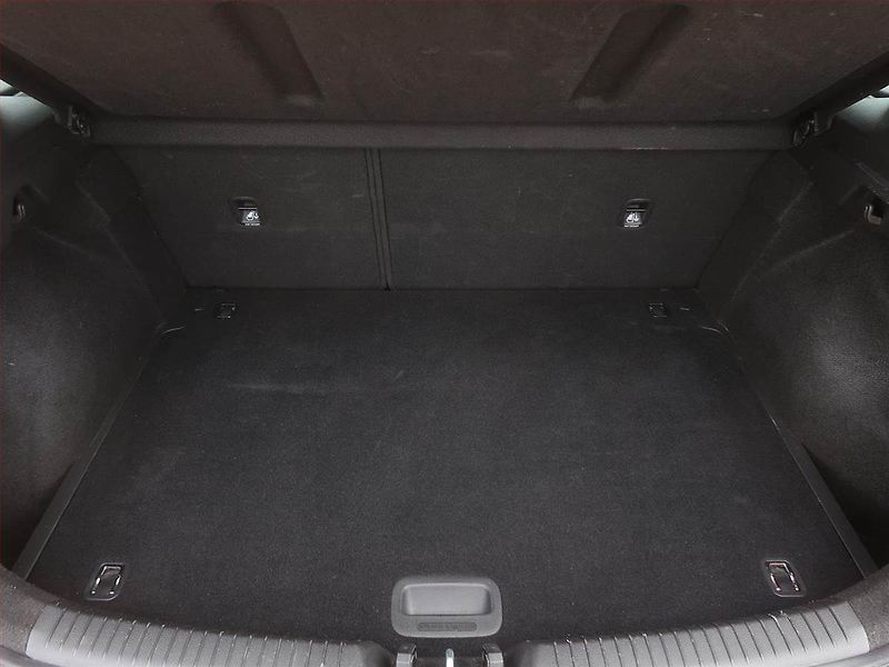 Hyundai i30 (2019) 1.4 CVVT, Tempomat - fotka 14 z 17